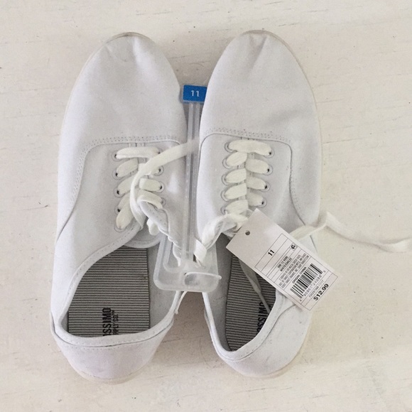 women's emilee lace up canvas sneakers